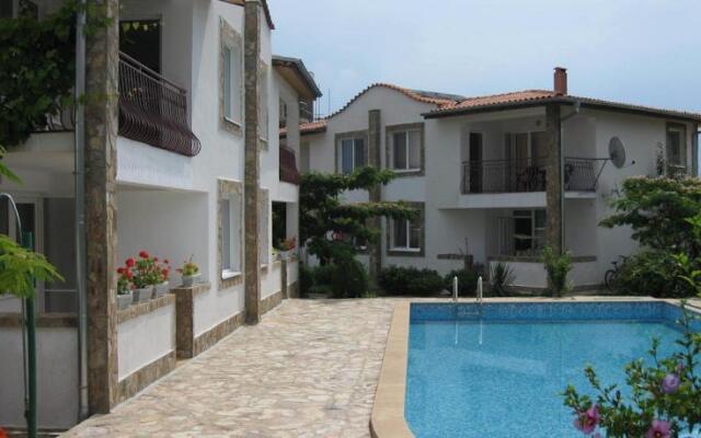 Zhuravi Kranevo Villas