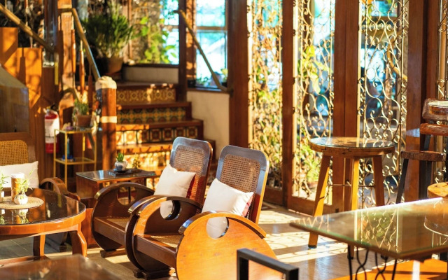 Antonio's Bed and Breakfast Hotel