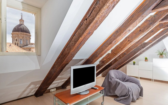 Apartment Bona Palace