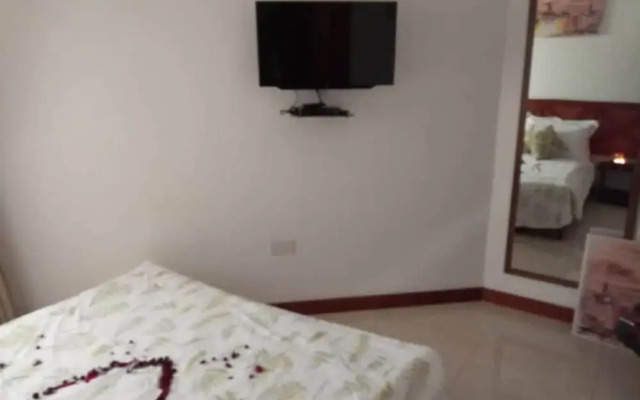 Kaazi LakeFront Villas