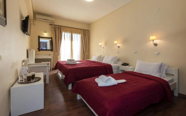 Akrogiali Hotel