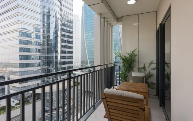 Quiet 1BR with river view