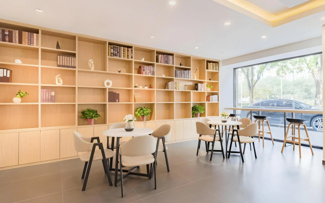 GreenTree Inn Beijing Fangzhuang Hotel