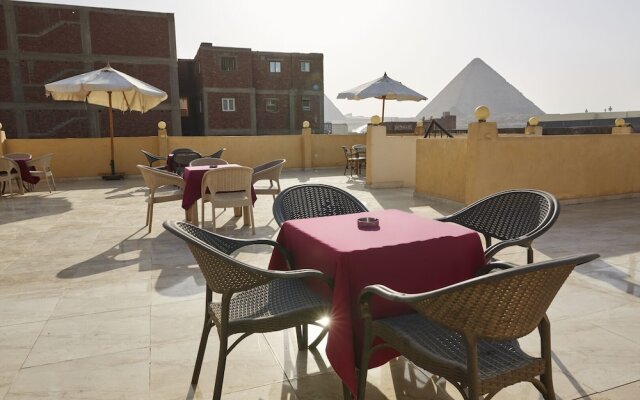 Grand Pyramids View Guesthouse
