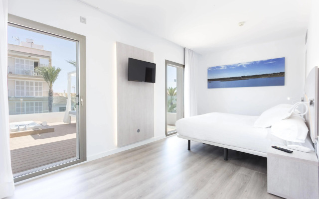 Som Llaut Boutique Hotel