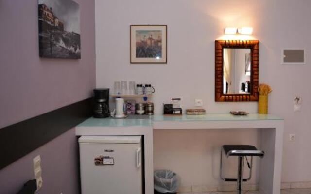 Enetiko Rooms