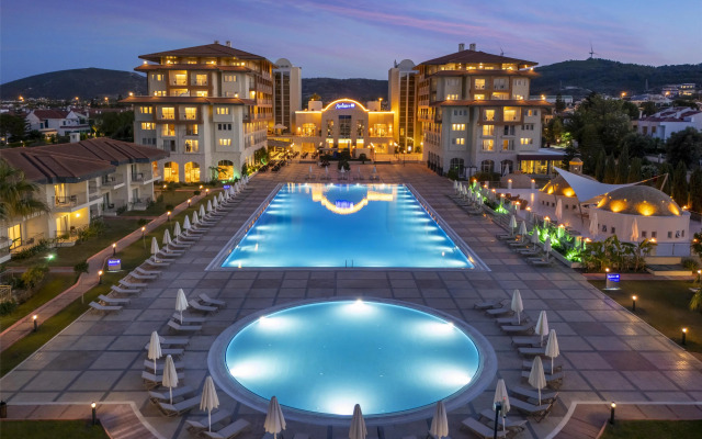 Radisson Blu Resort & Spa, Cesme