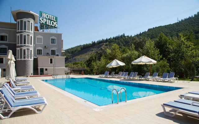 Spilos Hotel