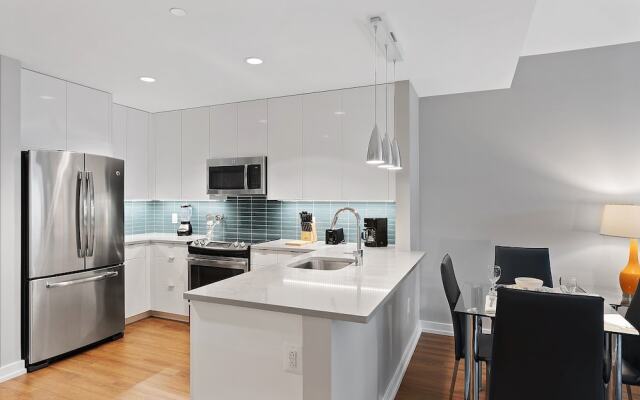 Global Luxury Suites Center City