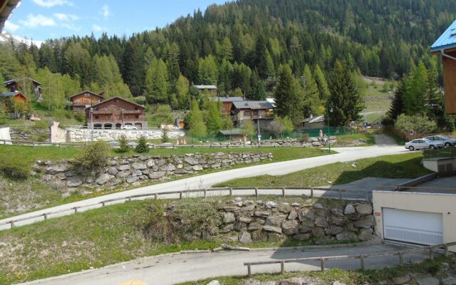 Lou Services Apartment CB74 LSI 001