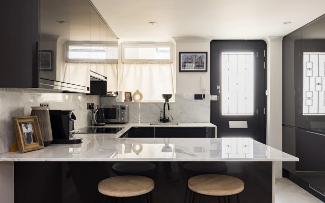 The Fulham Broadway Apartment