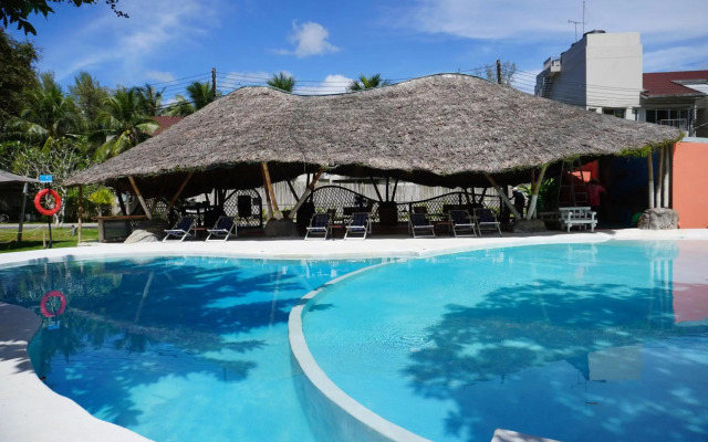 Dugong Village-Green Hotel