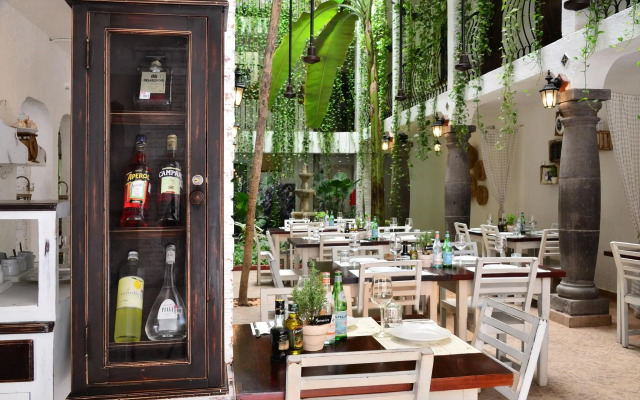 Unic Design Hotel - Near Mamitas Beach Club