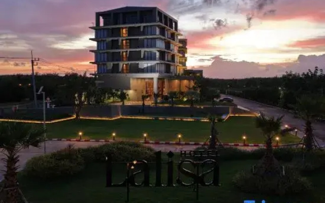 Lalisa Hotel