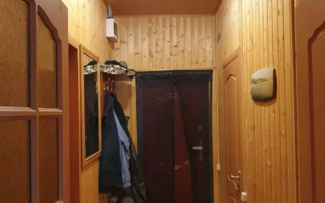 Guest house on Whitefish Lake