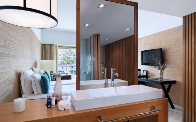 Victoria Golf Resort and Spa