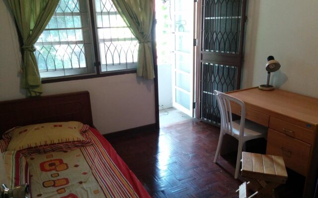 Big Mango Tree Guesthouse