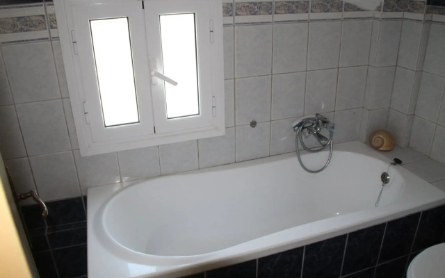 Dimitra's Maisonette