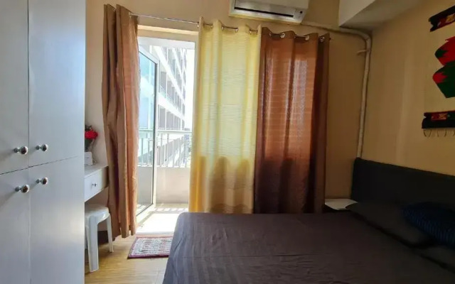 Staycation at Grace Condo Near BGC