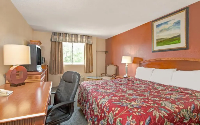 Monte Carlo Inn