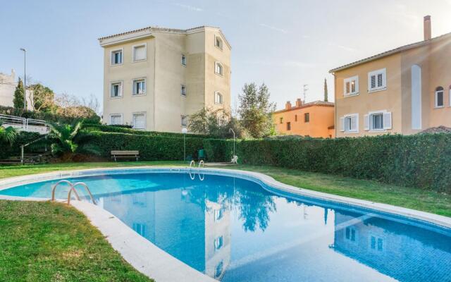 Nice apartment in S'Agaró with pool