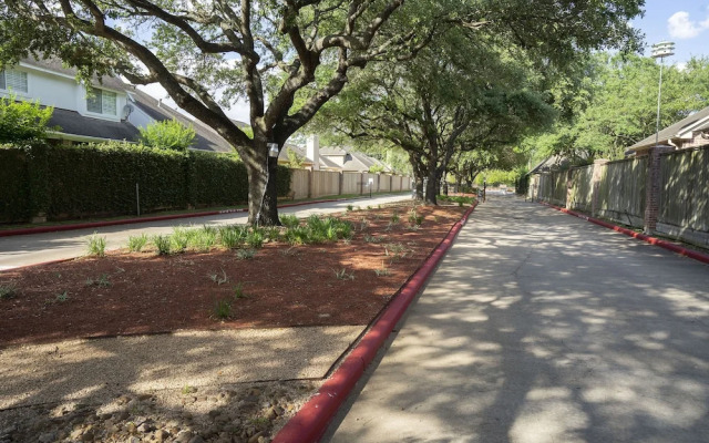 OYO Apartments at Champions Green