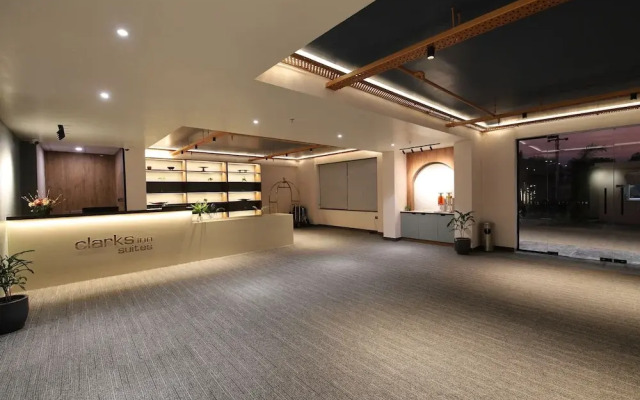 Clarks Inn Suites Jaipur