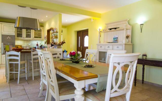 Villa Ionia apartment