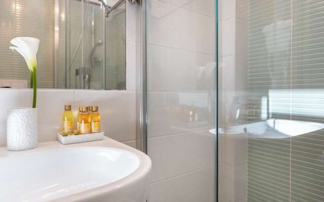 Saint George's House