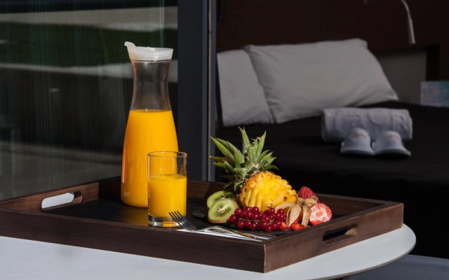 Hotel Tach Madrid Airport