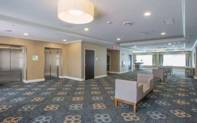 voco The Clair Cincinnati Downtown by IHG