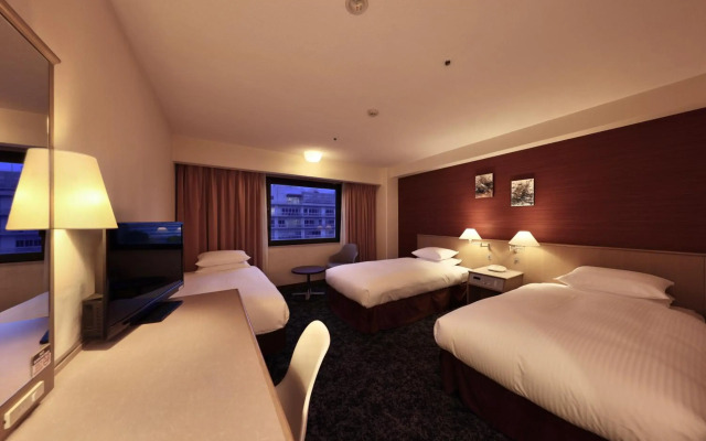 MINAMISENRI Crystal Hotel