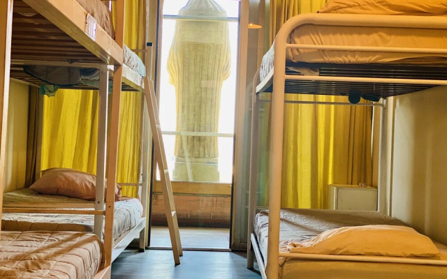 Plaza de Armas Hostel