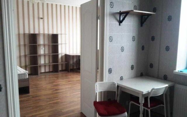 Apartments on Khlopina street 7 building 4