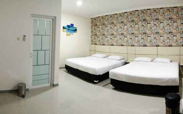In Out Hotel Pangandaran