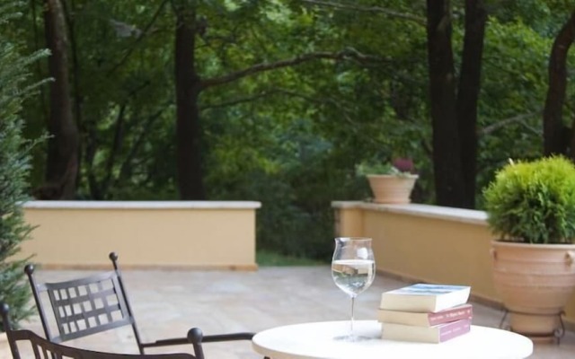 Roes Suites