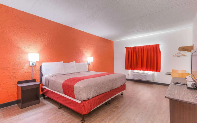 Motel 6 Bridgeview, IL