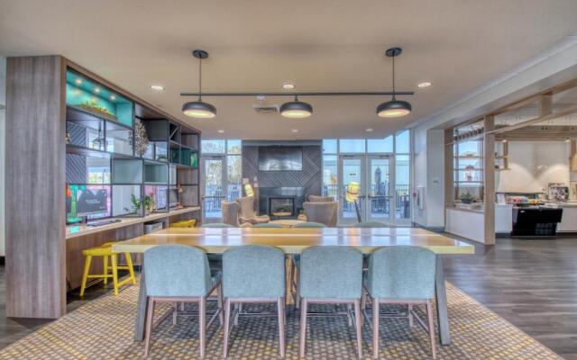 Holiday Inn - Appleton, an IHG Hotel