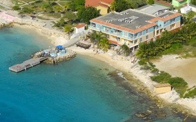 Luxury Studio Needlefish at Den Laman