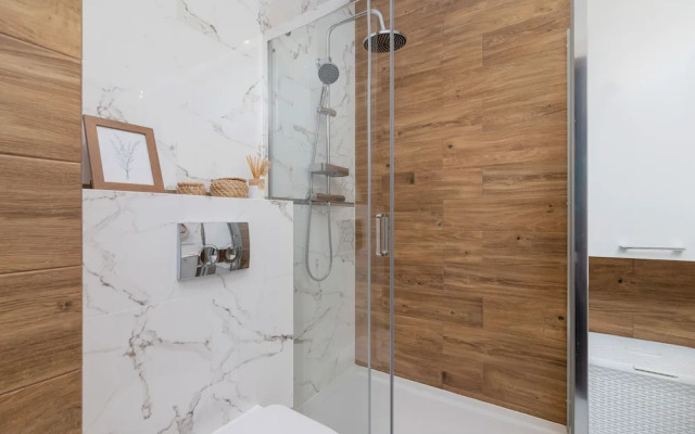 Studio Rakowicka by Renters