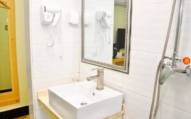 Shiman Art Hotel (Guangzhou Chebei Subway Station)