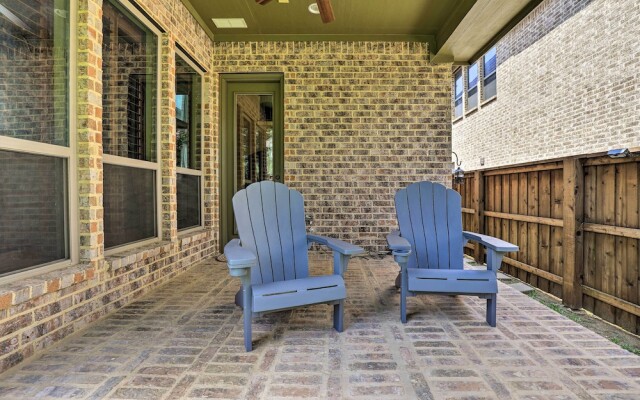 Chic Family-friendly Home in Irving w/ Yard!