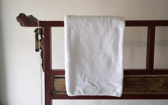 Yellow and Black Guesthouse