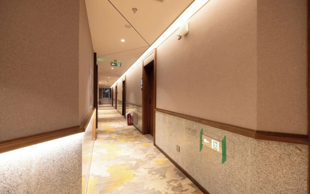 Nostalgia S Hotel(Tianjin Ancient Culture Street & The Five Avenues）