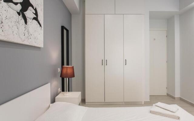 Minimal 2 BR near Olympic Stadium - 15 min walk