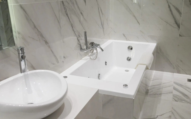 Hotel Land Plaza La Plata