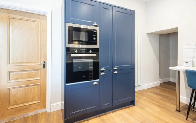 Host Stay South Street House