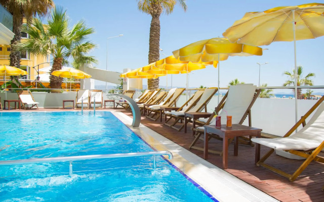 Acem Hotel