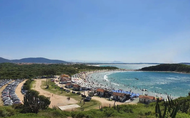 Apto Peró Cabo Frio 700m da Praia