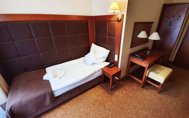 Hotel Gniecki